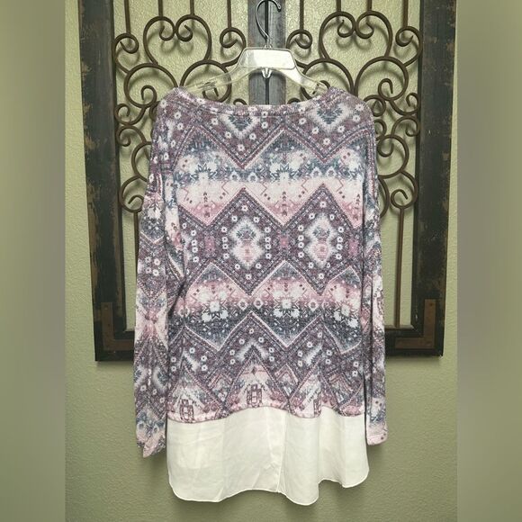 Kiara sweater with extended layer - Picture 2 of 4